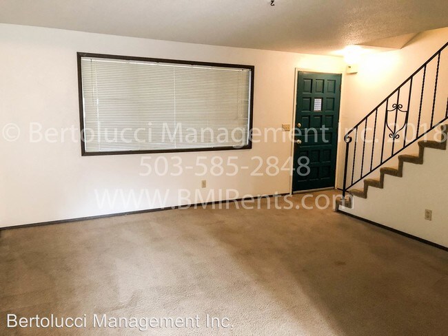 Foto del edificio - 4590-4596 Chelan St NE