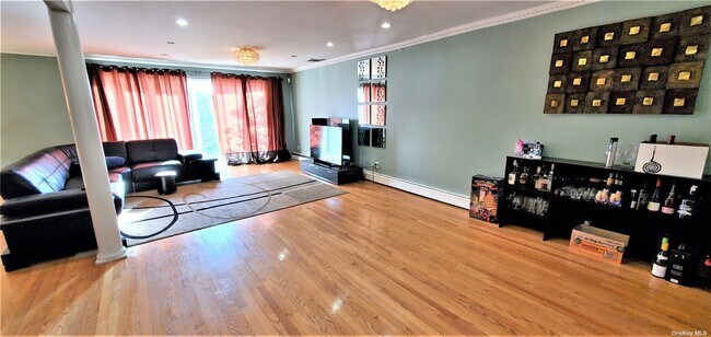 Foto del edificio - 758 Turf Rd