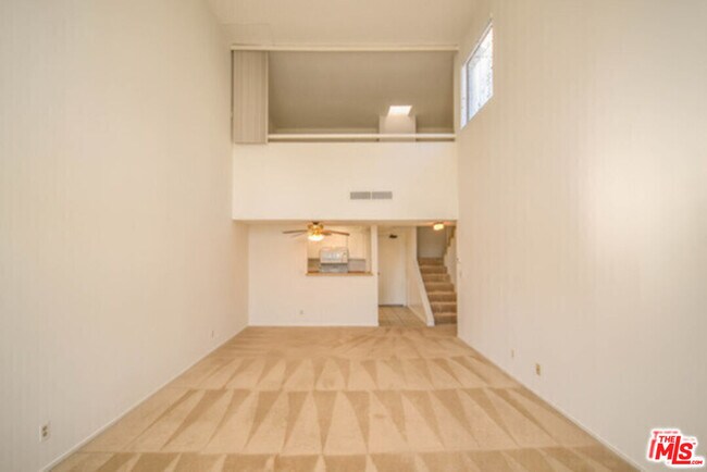 Building Photo - 1118 Valencia St