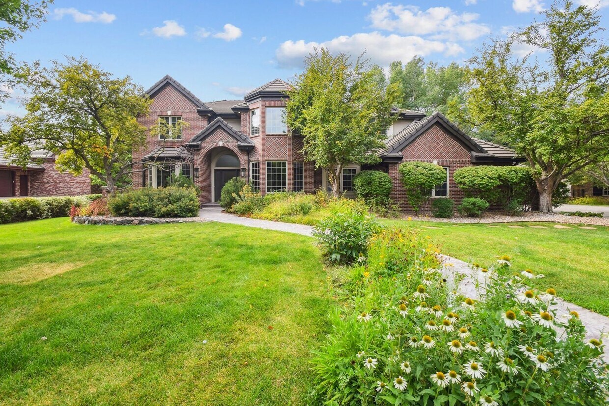 Foto principal - Stunning Cherry Hills Luxury Rental | 5bd/...