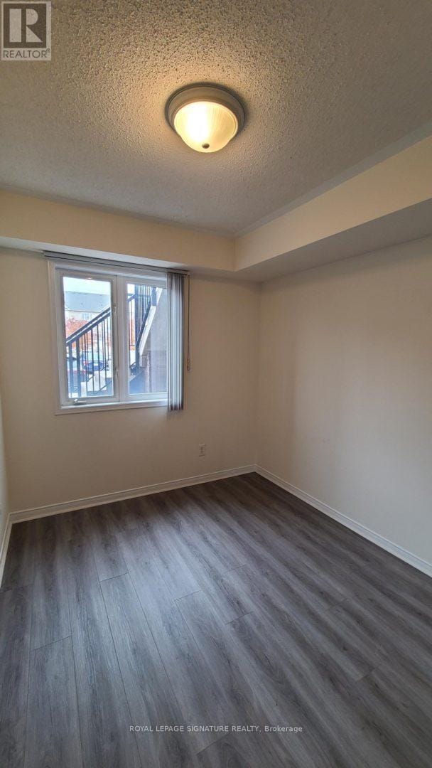 Photo du bâtiment - 4975 Southampton Dr