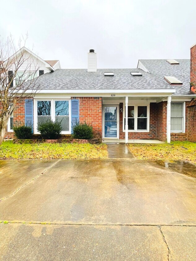 529 Brisa Dr, Chesapeake, VA 23322 Townhome Rentals in Chesapeake VA
