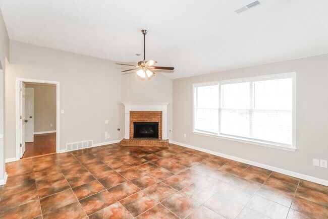 Building Photo - 8648 Tropicana Dr N