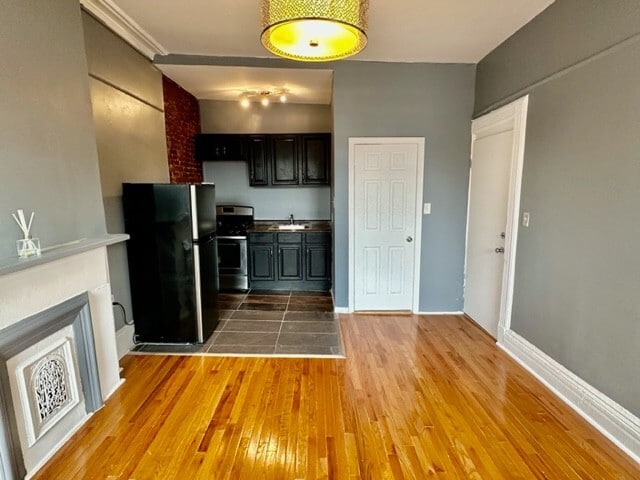 Building Photo - Beautiful 1 Bedroom Apartment /Utilities I...