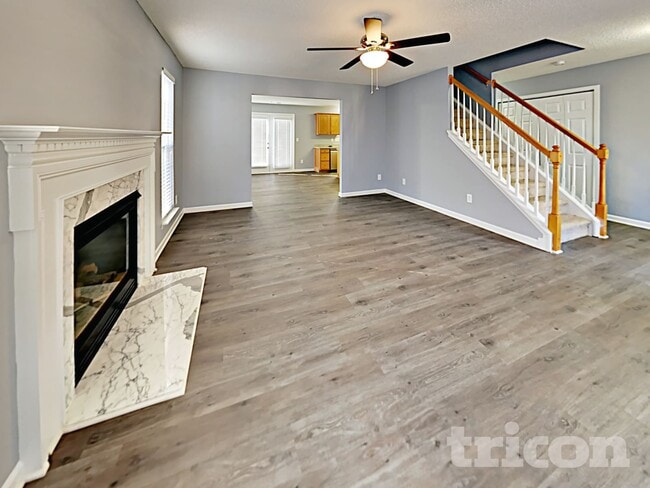 Foto del edificio - 6301 Dumont Ln