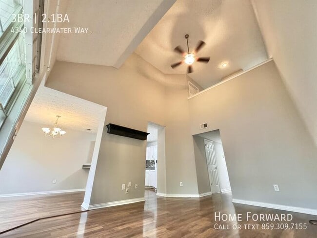 Building Photo - 4340 Clearwater Way