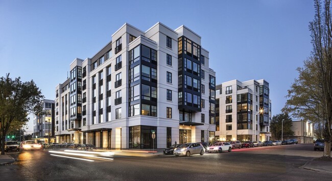 Building Photo - Denizen OR