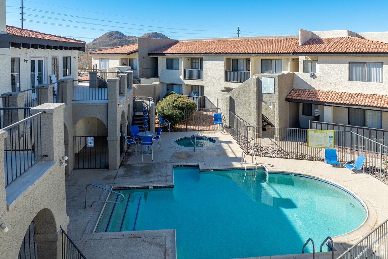 Primary Photo - Tierra Ridge Apartments