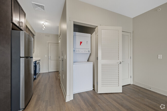 Studio - 511SF - Laundry - Brainerd Place