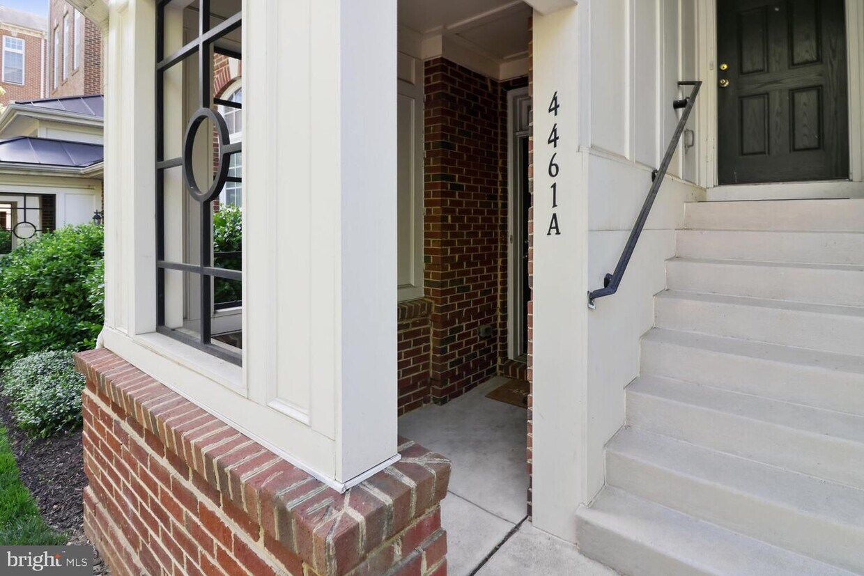 4461 Beacon Grove Cir, Fairfax, VA 22033 Townhome Rentals in Fairfax