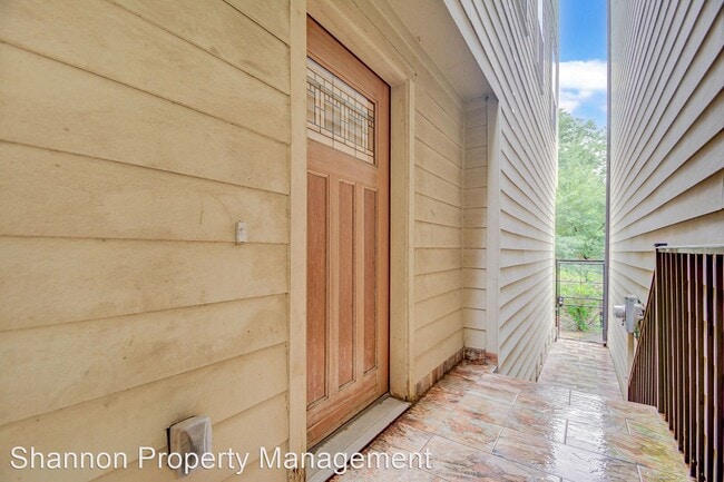 Building Photo - 3 br, 3.5 bath House - 1904 Lauderdale Street