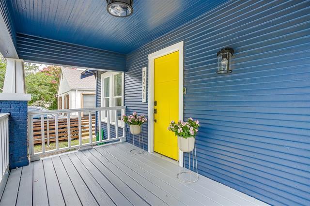 Foto del edificio - 3221 8th Ave