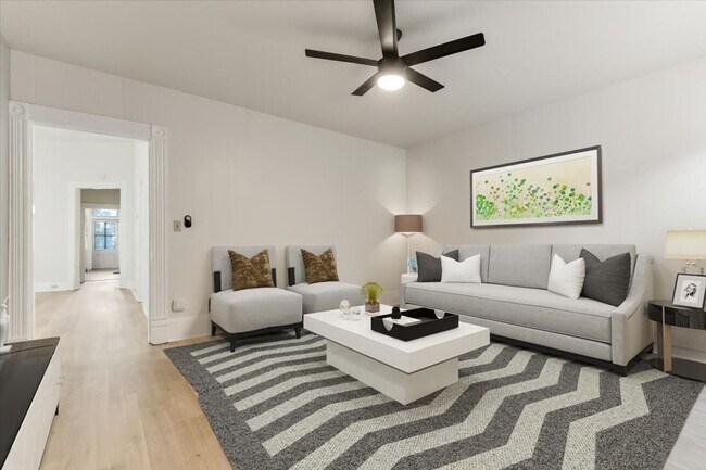 Foto del edificio - Beautiful 3 Bedroom Duplex Located in Goose Hollow!