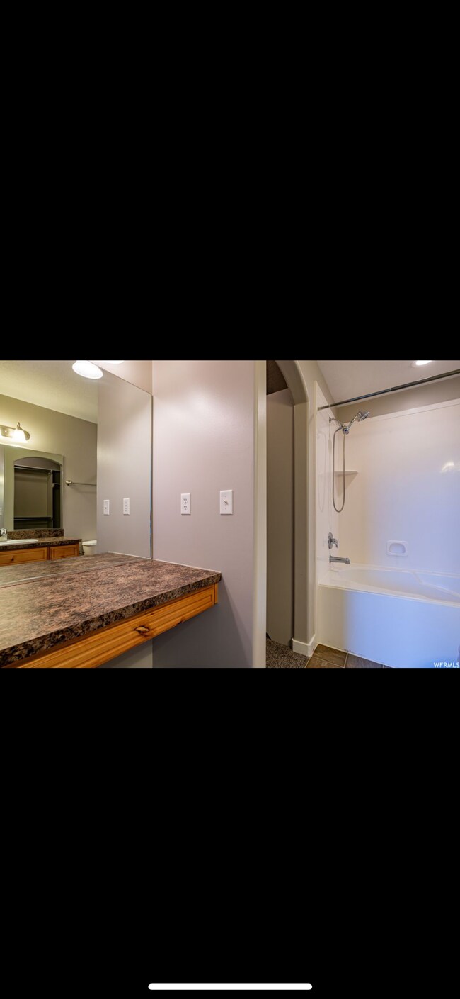 Building Photo - 2069 Evans Cove Loop