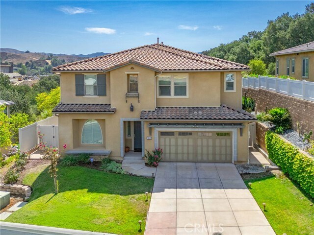 Building Photo - 4948 Hydepark Dr