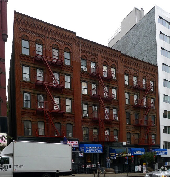 Building Photo - 204 W 96TH St