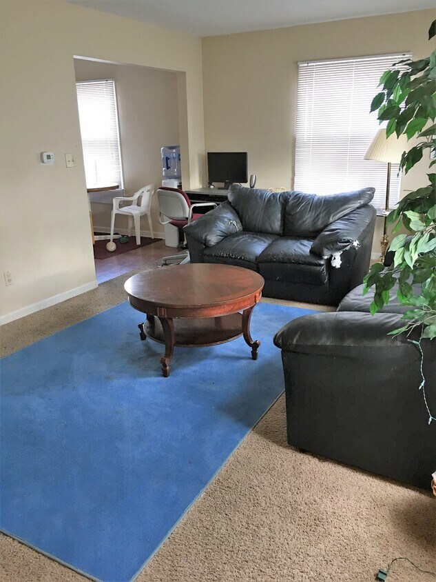 2005 20th Avenue Pl, Coralville, IA 52241 Townhome Rentals in