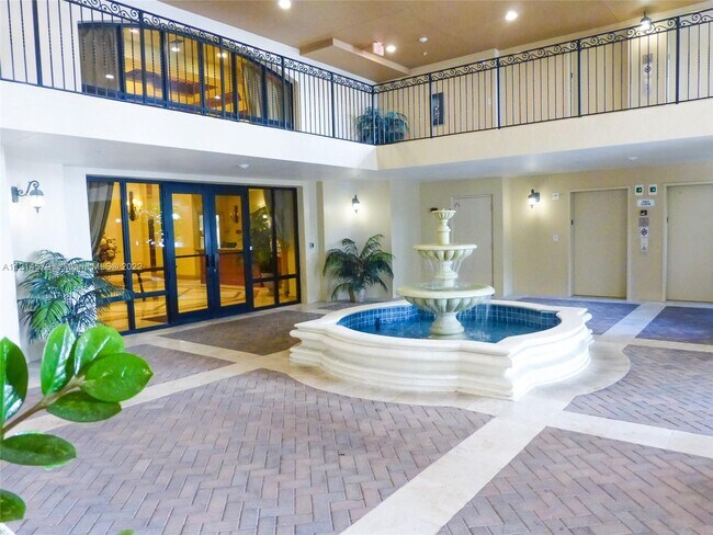 Foto del edificio - 888 Douglas Rd