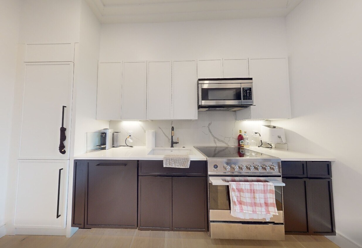 Foto principal - 50 Leo M Birmingham Pkwy