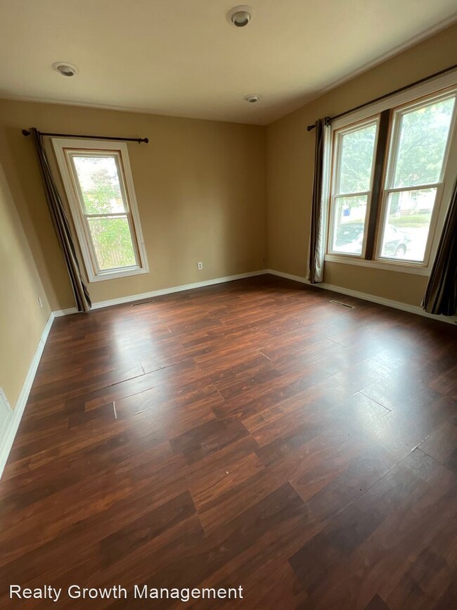 Building Photo - 3 br, 1.5 bath House - 513 8th St SE