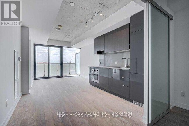 Photo du bâtiment - 161-4161 Roehampton Ave