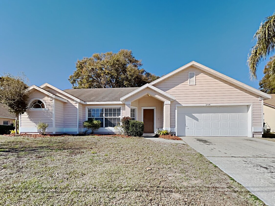Foto principal - 294 Lake Doe Boulevard