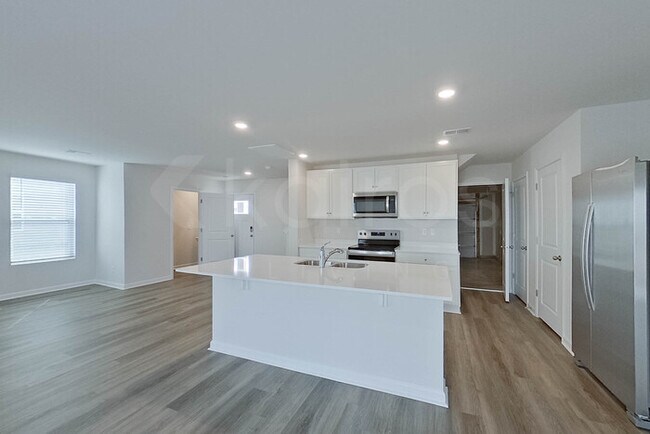 Foto del edificio - 125 Overstreet Way