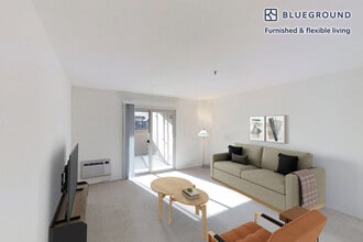 Building Photo - 1600 Villa St