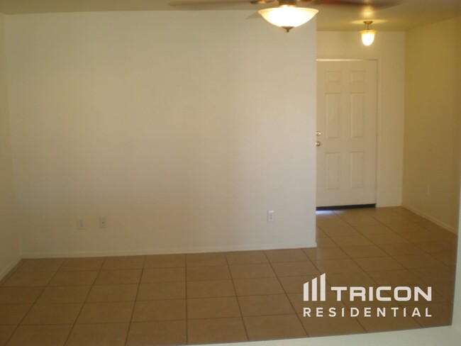Foto del edificio - 10534 W Carlota Ln