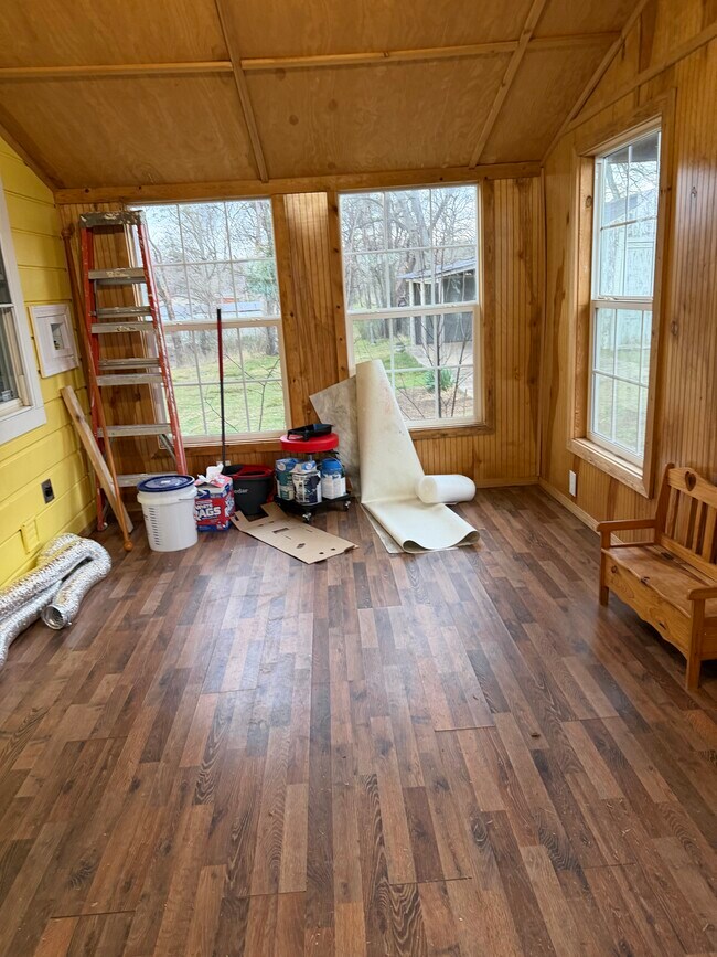 Foto del edificio - 209 W Frontier St