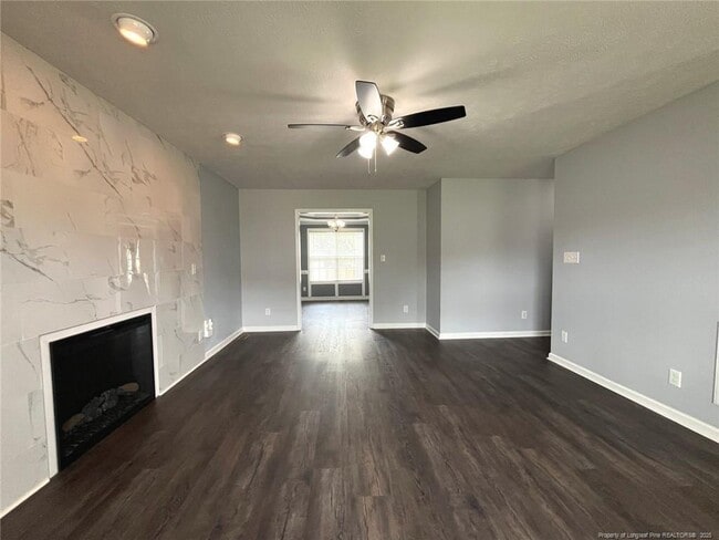 Building Photo - 1508 Thoroughbred Trail