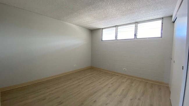 Building Photo - 1 Bedroom 1 Bath Unit for Rent in Punahou ...