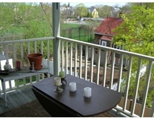 Foto principal - 190 Walden St