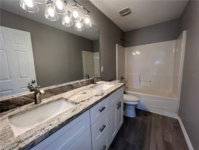 Foto del edificio - 2239 SW 2nd Ln