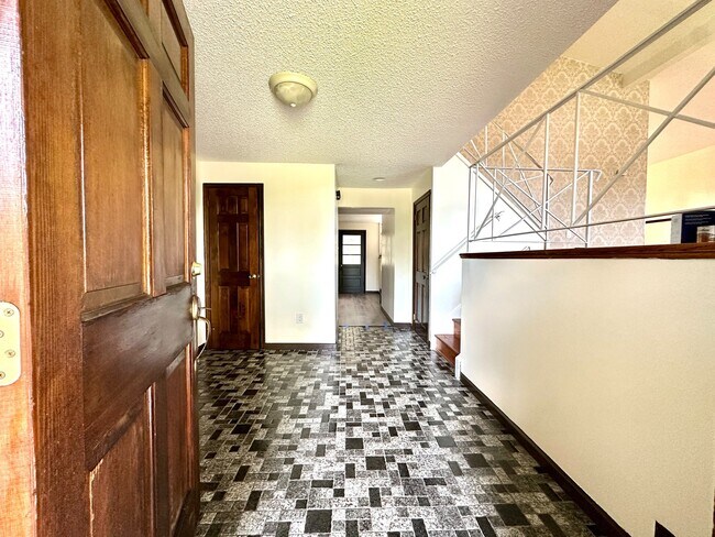 Foto del edificio - 9316 Laramie Rd