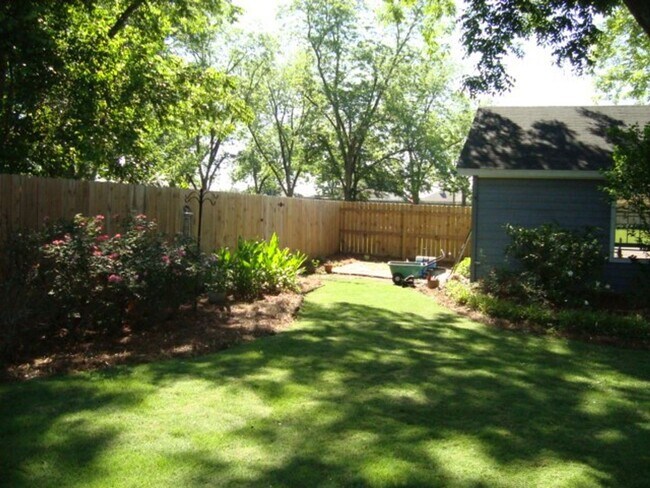 Foto del edificio - 4 Bedroom 2.5 Bath Home available to rent!