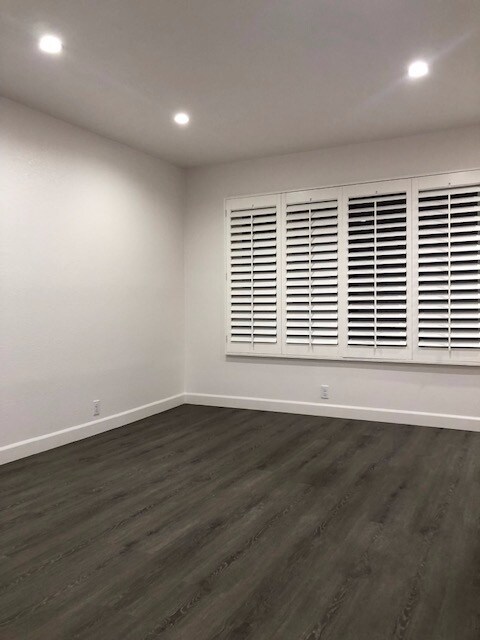 Foto del edificio - 251 W Dryden St