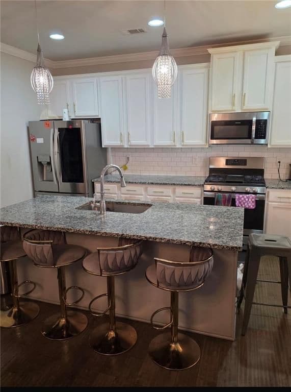 Foto del edificio - 4082 Groveland Park Dr