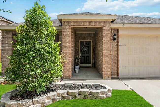 Foto del edificio - 9903 Garnet Springs Dr