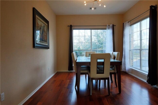 Building Photo - 11008 Crazy Well Dr