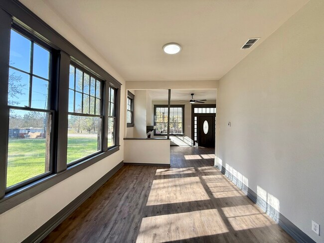 Foto del edificio - Beautiful 3-Bedroom, 1-Bath Home with Modern Updates!