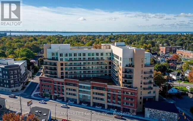 Building Photo - 652 Princess St