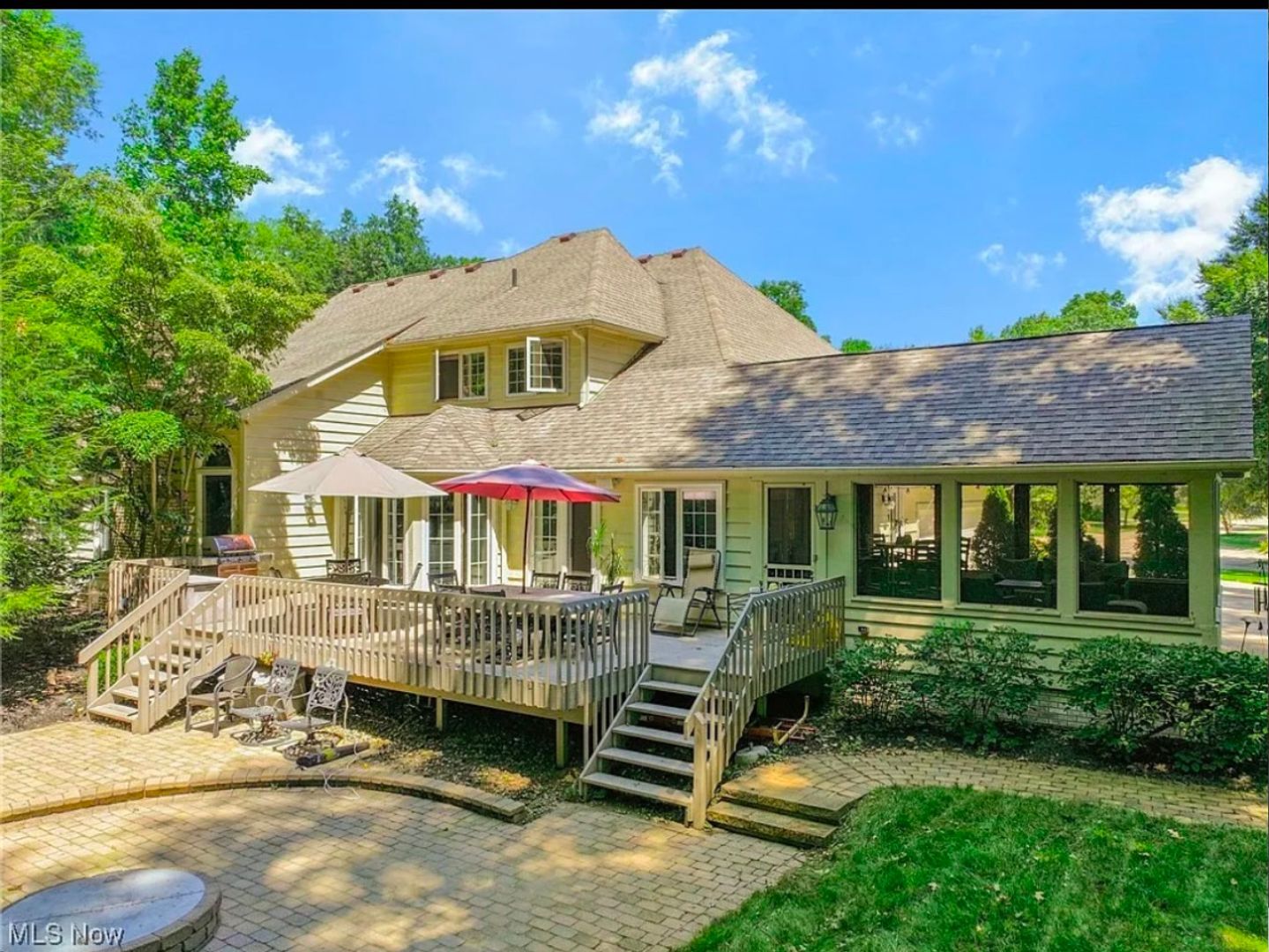 8432 Hilltop Dr Mentor, OH 44060 – photo 5