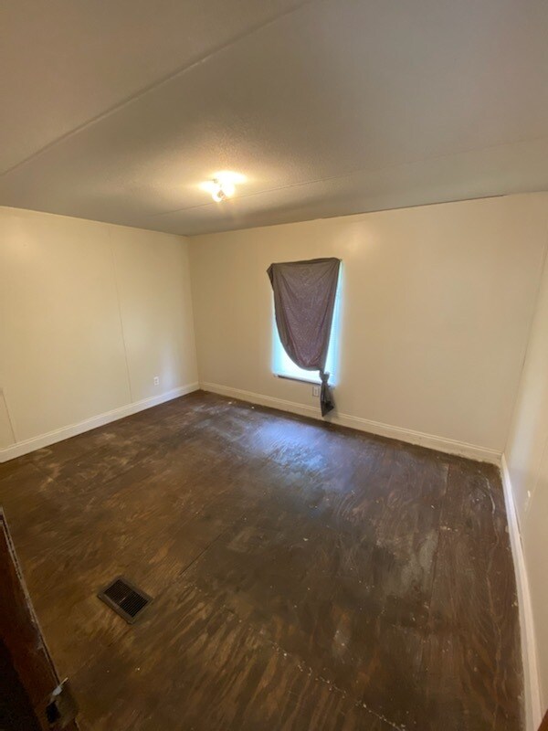 505 Poinciana Ln, Westlake, LA 70669 House Rental in Westlake, LA