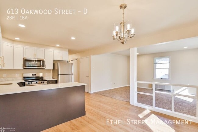 Foto del edificio - 613 Oakwood St