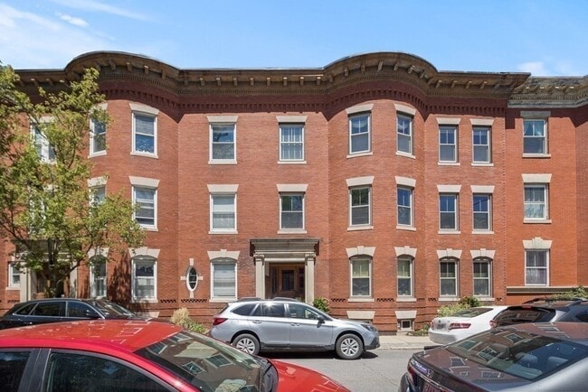 Building Photo - 15 Grovenor Rd