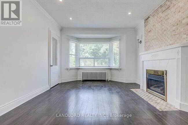 Photo du bâtiment - 79 O'Connor Dr