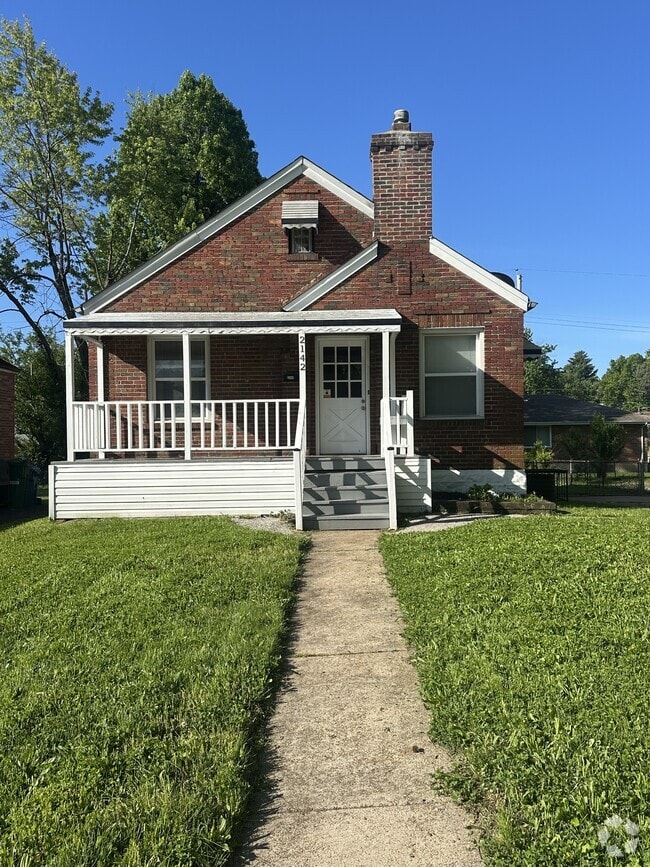 Building Photo - 2142 Fairhaven Dr
