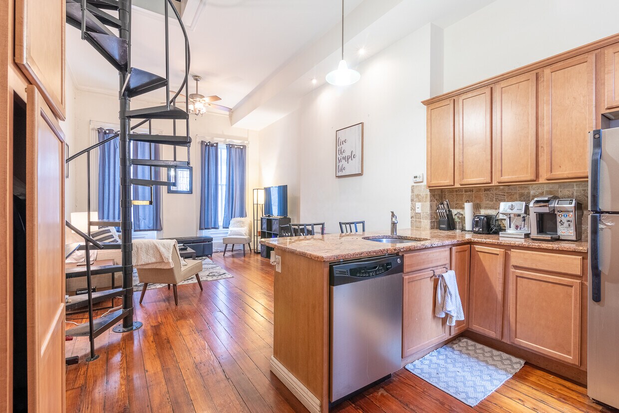 Primary Photo - 1514 Mount Vernon St