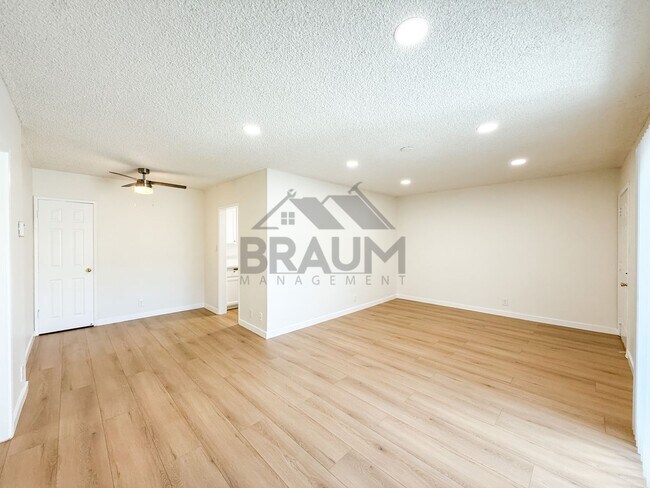 Foto del edificio - 5433 Sepulveda Blvd